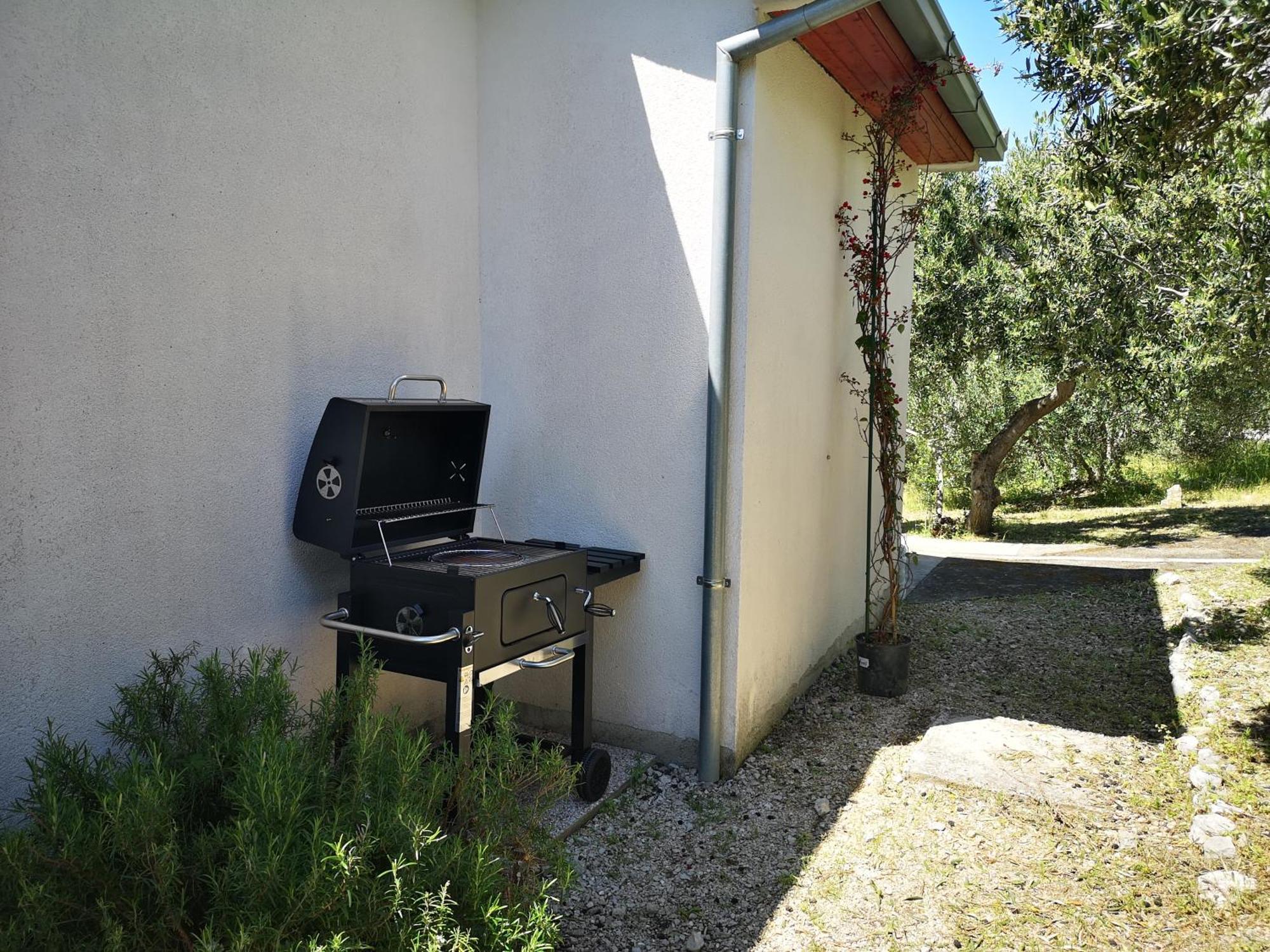 Holiday Home Oliveta เบรลา ภายนอก รูปภาพ